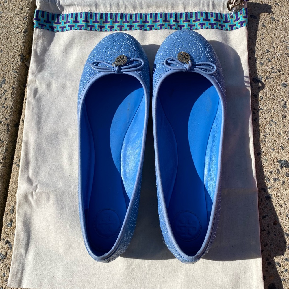 Light blue Tory Burch logo charm ballet flat